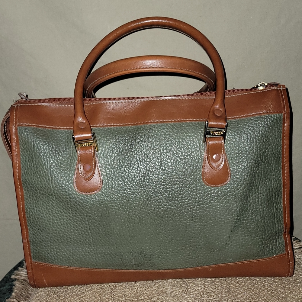 Guess purse - Picture 11 of 14
